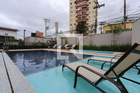 Studio para alugar com 28m², 1 quarto e sem vaga Studio para alugar com 28m², 1 quarto e sem vagaÁrea comum - Piscina