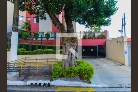 Apartamento para alugar com 49m², 2 quartos e 1 vaga Apartamento para alugar com 49m², 2 quartos e 1 vagaFachada