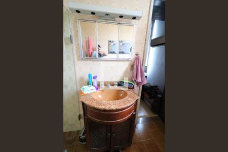 Casa à venda com 284m², 4 quartos e 3 vagasBanheiro da Suíte 2