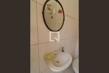 Casa à venda com 284m², 4 quartos e 3 vagasBanheiro de serviço