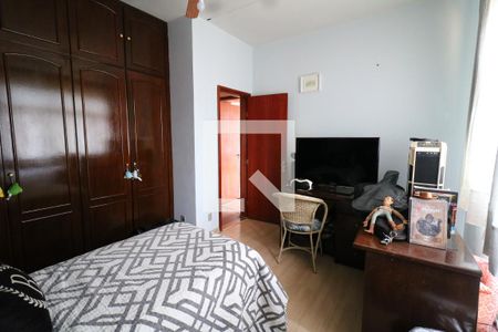 Casa à venda com 284m², 4 quartos e 3 vagasSuíte 2