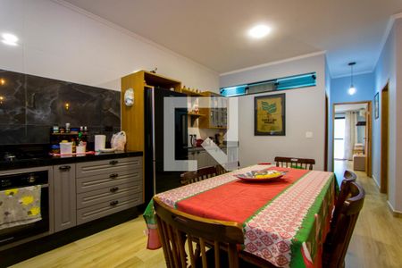 Sala/Cozinha de casa à venda com 3 quartos, 230m² em Vila Cecilia Maria, Santo André