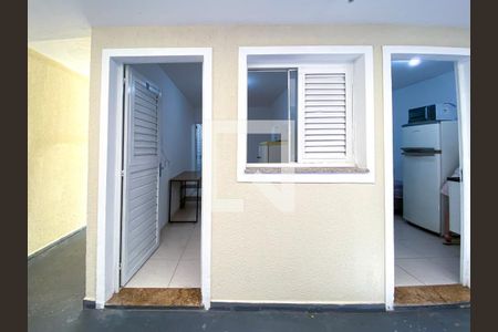 Entrada de apartamento para alugar com 1 quarto, 17m² em Jardim Bonfiglioli, São Paulo