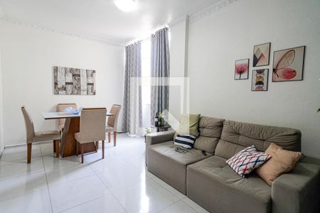 Apartamento à venda com 83m², 2 quartos e sem vagaSala