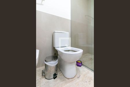 Banheiro da Suíte de apartamento para alugar com 4 quartos, 141m² em Sion, Belo Horizonte