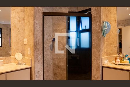 Apartamento para alugar com 312m², 4 quartos e 4 vagasBanheiro da Suíte 4