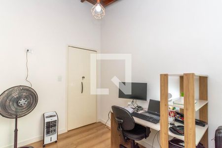 Casa à venda com 155m², 4 quartos e 3 vagasEscritório