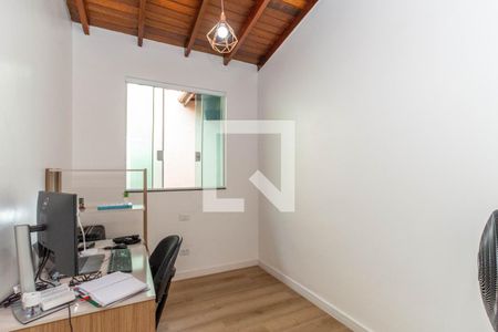 Casa à venda com 155m², 4 quartos e 3 vagasEscritório