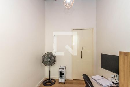 Casa à venda com 155m², 4 quartos e 3 vagasEscritório