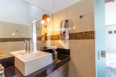 Casa à venda com 155m², 4 quartos e 3 vagasBanheiro