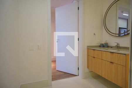 Banheiro de apartamento para alugar com 1 quarto, 42m² em Petrópolis, Porto Alegre