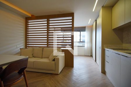 Sala de kitnet/studio para alugar com 1 quarto, 40m² em Petrópolis, Porto Alegre