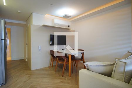Sala de kitnet/studio para alugar com 1 quarto, 40m² em Petrópolis, Porto Alegre