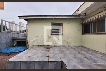 Casa à venda com 400m², 4 quartos e 10 vagas Casa à venda com 400m², 4 quartos e 10 vagasCasa - Fundos