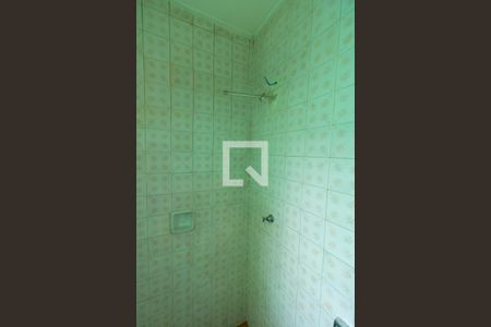 Banheiro de casa para alugar com 1 quarto, 30m² em Vila Paulistania, São Paulo