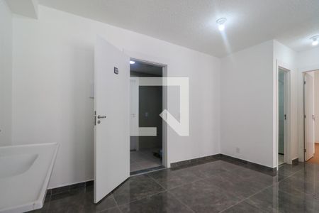 Sala/Cozinha de apartamento para alugar com 2 quartos, 35m² em Usina Piratininga, São Paulo