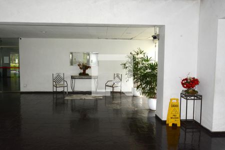 Apartamento à venda com 74m², 3 quartos e 1 vagaHall social