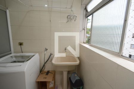 Apartamento à venda com 74m², 3 quartos e 1 vagaÁrea de Serviço