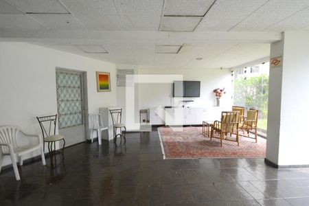 Apartamento à venda com 74m², 3 quartos e 1 vagaÁrea comum