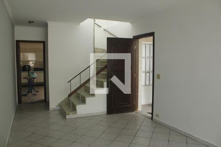 Sala de casa para alugar com 3 quartos, 140m² em Cupecê, São Paulo