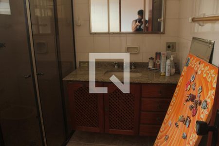 Casa à venda com 140m², 3 quartos e 3 vagasBanheiro da Suíte 2