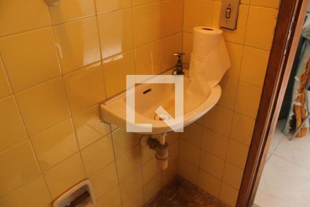 Casa à venda com 140m², 3 quartos e 3 vagasBanheiro de serviço