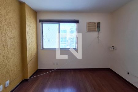 Quarto 1 de apartamento para alugar com 2 quartos, 89m² em Icaraí, Niterói