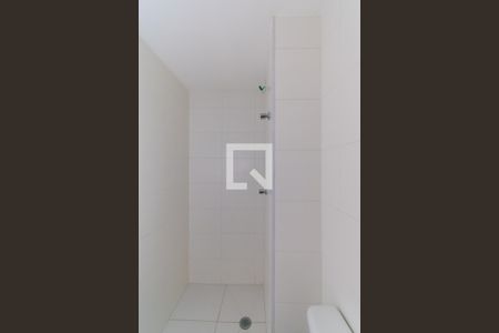 Banheiro da Suíte de apartamento para alugar com 1 quarto, 30m² em Vila Ema, São Paulo