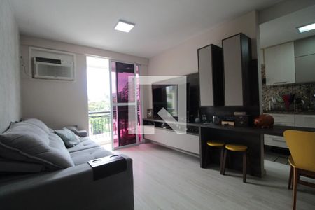 Sala de apartamento à venda com 2 quartos, 70m² em Freguesia de Jacarepaguá, Rio de Janeiro