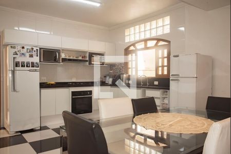 Casa de condomínio à venda com 167m², 3 quartos e 1 vagaCozinha