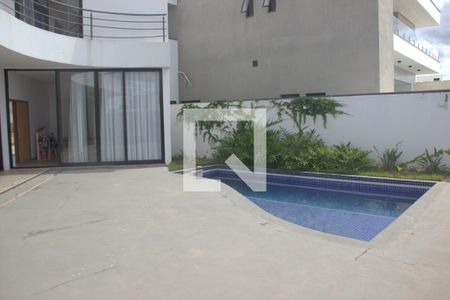 Casa de condomínio para alugar com 419m², 4 quartos e 4 vagas Casa de condomínio para alugar com 419m², 4 quartos e 4 vagasÁrea Externa
