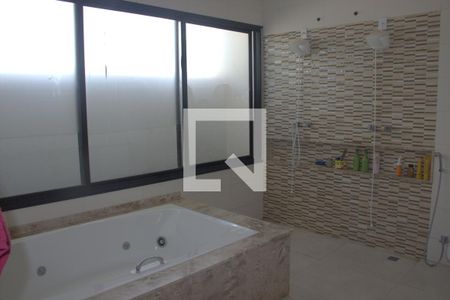 Casa de condomínio para alugar com 419m², 4 quartos e 4 vagas Casa de condomínio para alugar com 419m², 4 quartos e 4 vagasSuíte 2