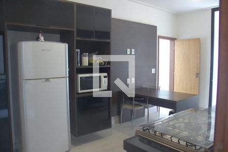 Casa de condomínio para alugar com 419m², 4 quartos e 4 vagas Casa de condomínio para alugar com 419m², 4 quartos e 4 vagasCozinha