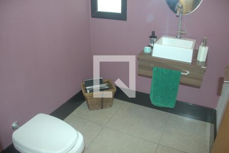 Casa de condomínio para alugar com 419m², 4 quartos e 4 vagas Casa de condomínio para alugar com 419m², 4 quartos e 4 vagasLavabo