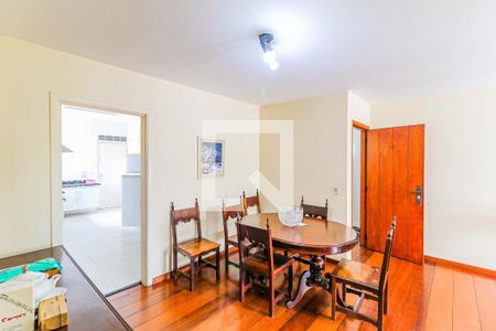 Apartamento para alugar com 107m², 3 quartos e 1 vaga Apartamento para alugar com 107m², 3 quartos e 1 vagaSala