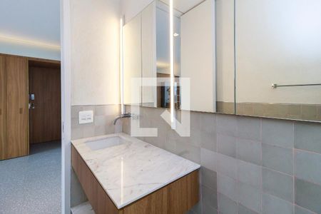 Banheiro de apartamento para alugar com 1 quarto, 42m² em Cidade Monções, São Paulo