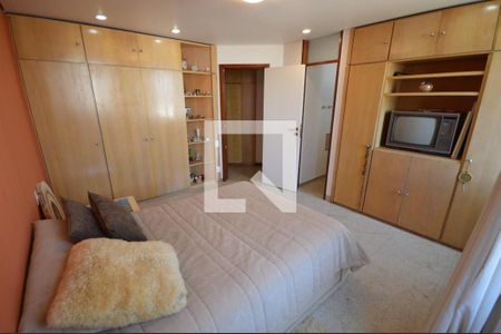 Apartamento à venda com 394m², 4 quartos e 4 vagas