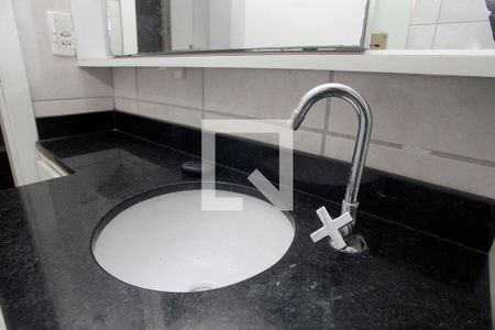 Apartamento à venda com 64m², 2 quartos e sem vagaBanheiro