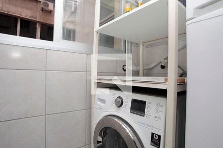 Apartamento à venda com 64m², 2 quartos e sem vagaCozinha + Área de Serviço