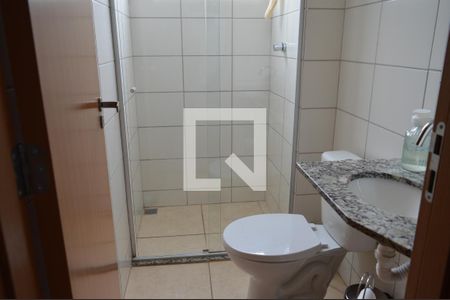 Banheiro Social de apartamento à venda com 2 quartos, 44m² em Ch. Reunidas Santa Terezinha, Contagem