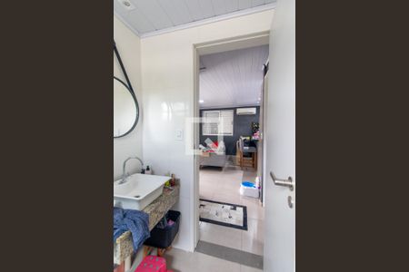 Banheiro Social de casa para alugar com 2 quartos, 55m² em Pilarzinho, Curitiba