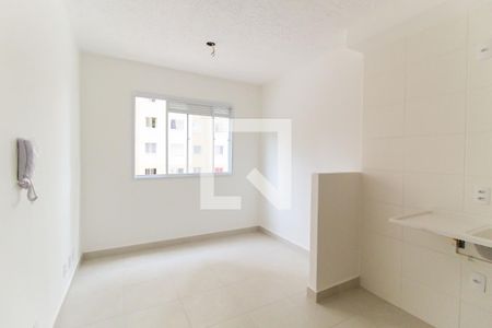 Sala/Cozinha de apartamento para alugar com 2 quartos, 32m² em Itaquera, São Paulo