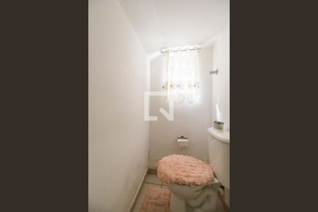 Casa à venda com 128m², 2 quartos e 2 vagas Casa à venda com 128m², 2 quartos e 2 vagasLavabo