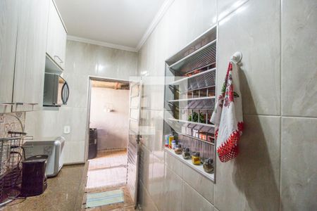 Casa à venda com 128m², 2 quartos e 2 vagas Casa à venda com 128m², 2 quartos e 2 vagasCozinha