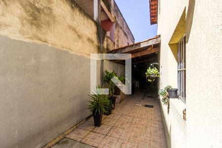 Casa à venda com 128m², 2 quartos e 2 vagas Casa à venda com 128m², 2 quartos e 2 vagasQuintal