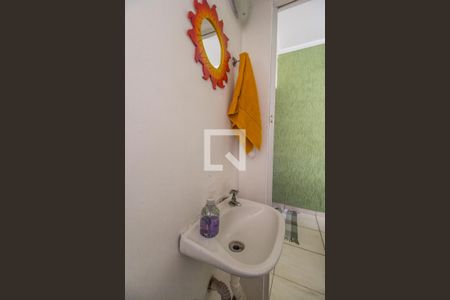 Casa à venda com 128m², 2 quartos e 2 vagas Casa à venda com 128m², 2 quartos e 2 vagasLavabo