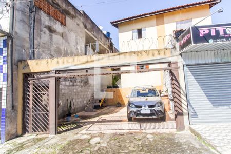 Casa à venda com 128m², 2 quartos e 2 vagas Casa à venda com 128m², 2 quartos e 2 vagasGaragem