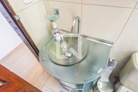 Casa à venda com 128m², 2 quartos e 2 vagas Casa à venda com 128m², 2 quartos e 2 vagasDetalhe do banheiro