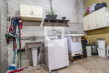 Casa à venda com 128m², 2 quartos e 2 vagas Casa à venda com 128m², 2 quartos e 2 vagasÁrea de Serviço