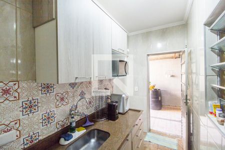Casa à venda com 128m², 2 quartos e 2 vagas Casa à venda com 128m², 2 quartos e 2 vagasCozinha